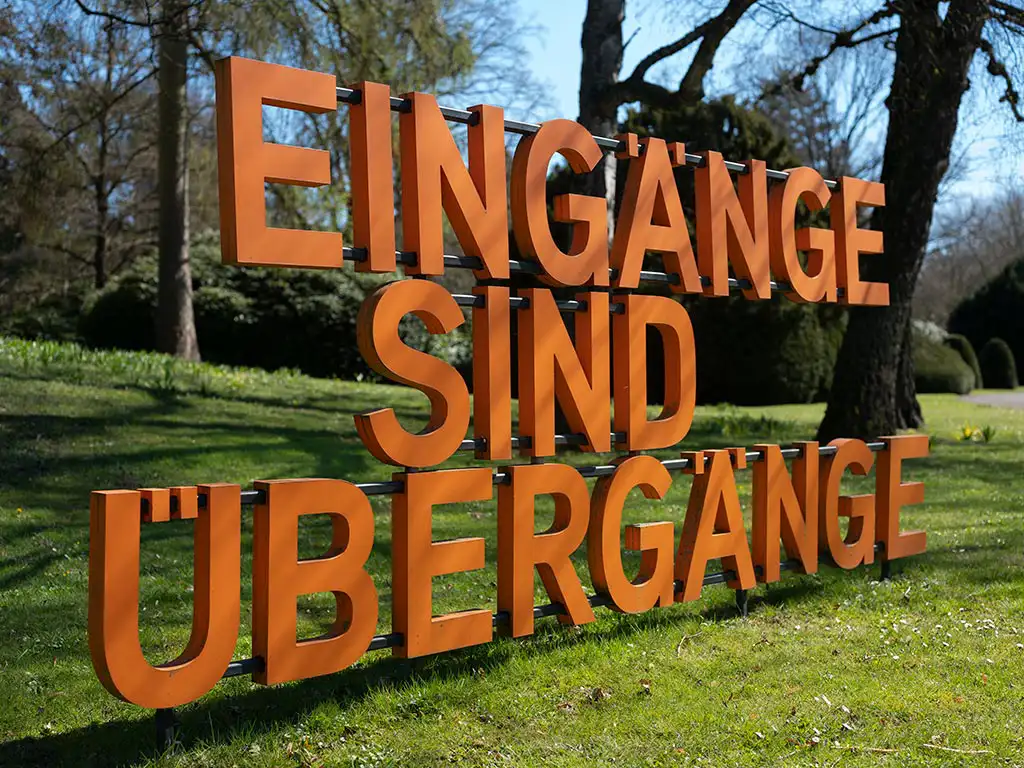 Bestattung Uwe Bohm, Eingang zum Friedhof Hamburg-Ohlsdorf